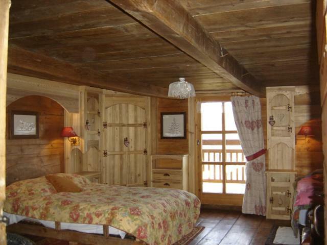Reine des Aravis - chalet isolé Flumet Extérieur photo